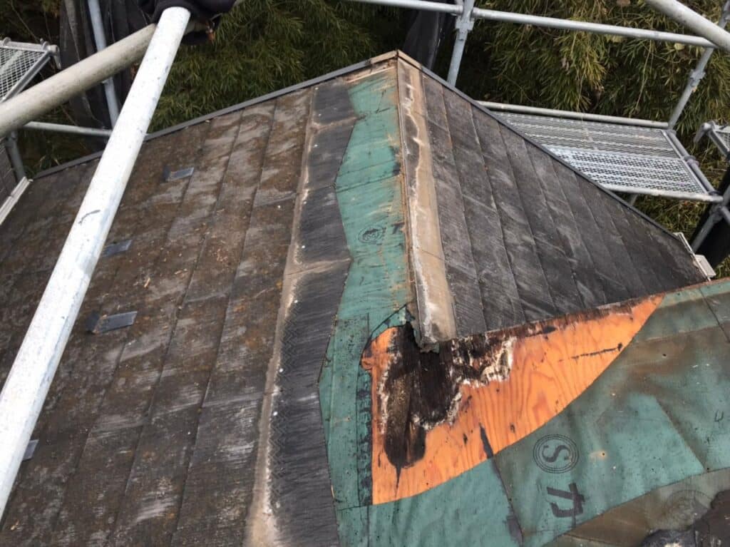 スレート屋根で発生する台風被害の種類