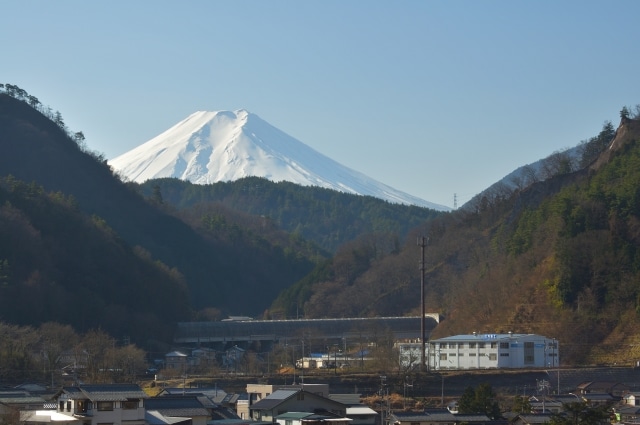 山梨県中央市で屋根修理を依頼する前に知っておくべきポイント