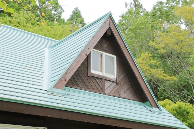 ガルバリウム鋼板屋根の横葺きとは？特徴と後悔しない選び方まで徹底解説！