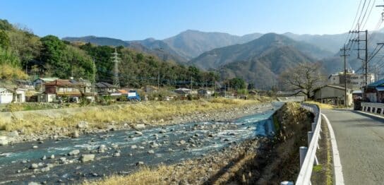 【山梨県身延町版】屋根修理で失敗しない！費用相場と信頼できる業者の選び方を徹底解説