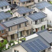 太陽光発電と屋根のトラブル事例と対策を徹底解説