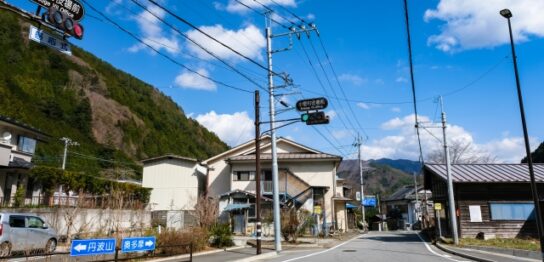 小菅村で屋根修理の見積もりを取る前に知っておきたい基礎知識