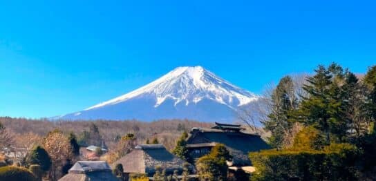 忍野村で屋根修理費用を安くする方法を徹底解説