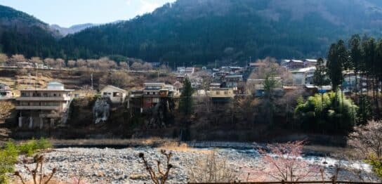 丹波山村で屋根修理を検討する際のチェックポイント5選！