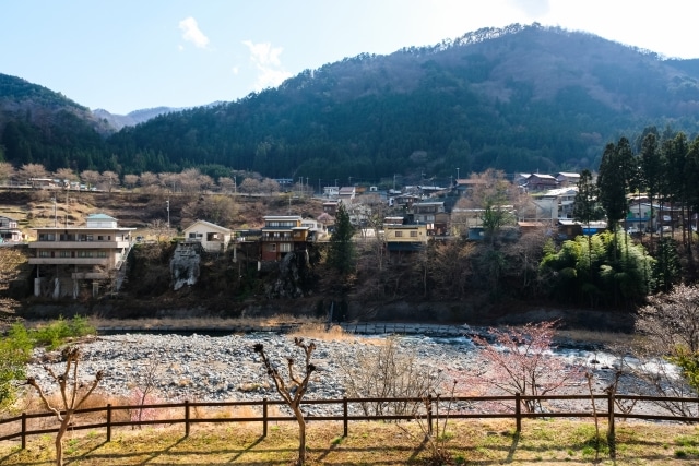 丹波山村で屋根修理を検討する際のチェックポイント5選！