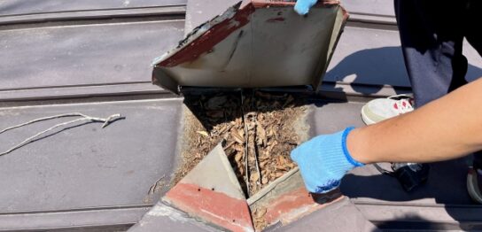 屋根の雨漏り修理費用はいくら？工事内容別の相場と費用を抑えるコツを徹底解説！